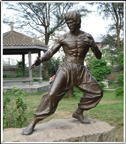 李小龍雕塑